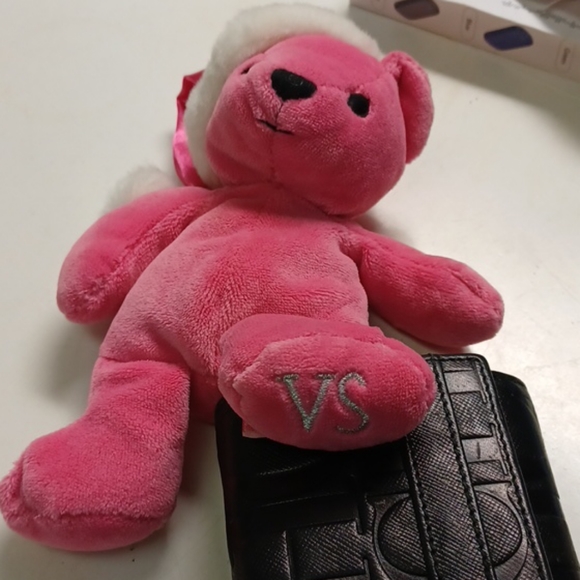 Limited edition VS pink 🧸 - Picture 4 of 4